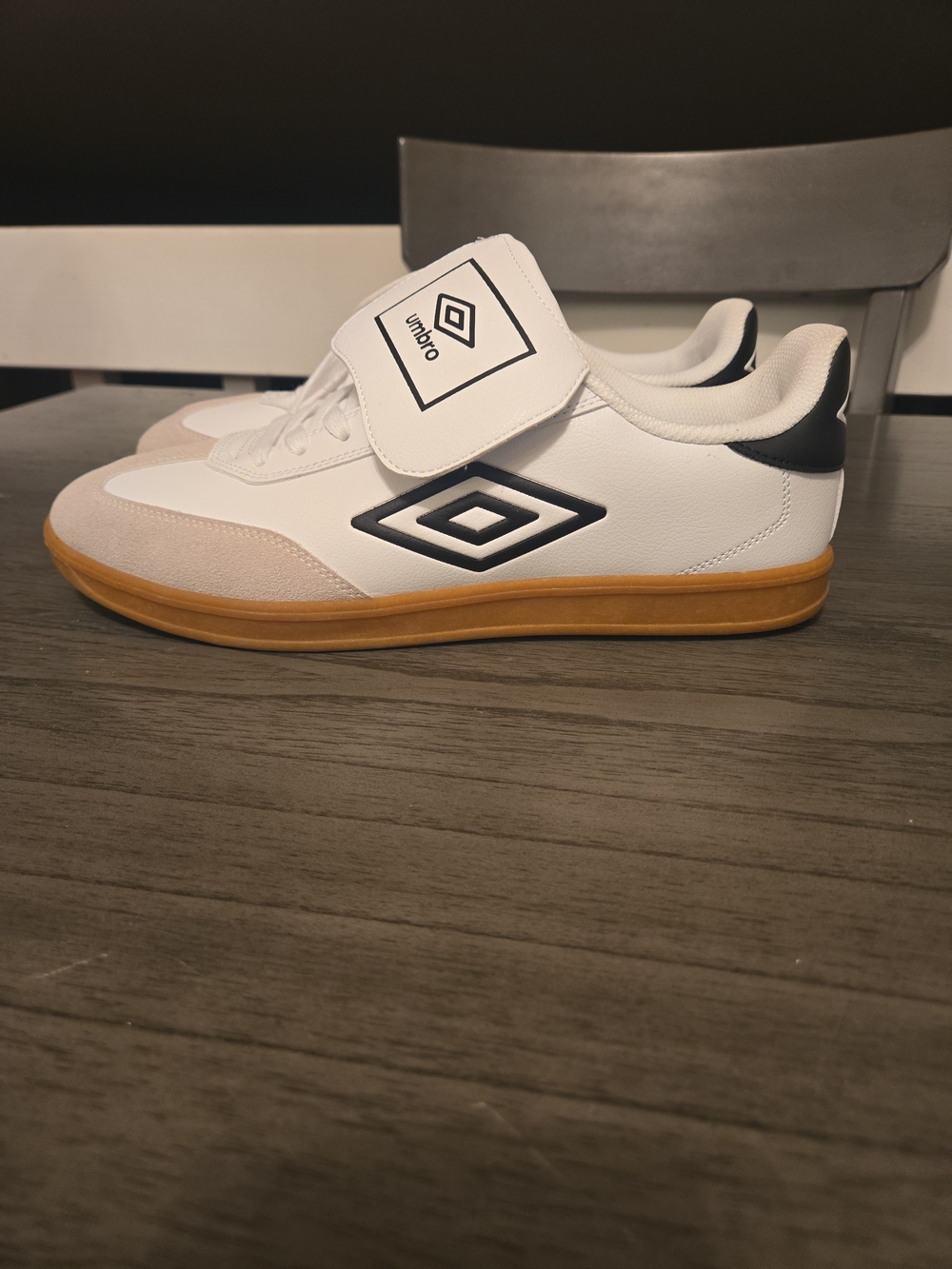 Umbro White Sneakers with Gum Sole and Black Logo